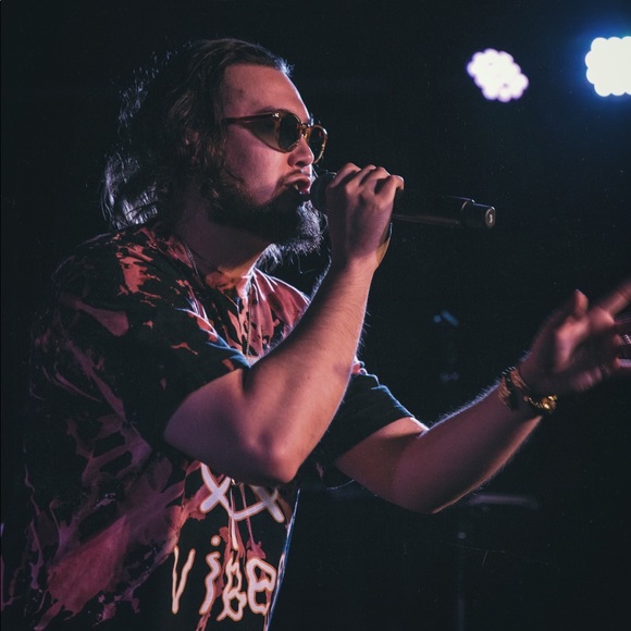 Meet your Posher, Christopher - Picture 3 of 6